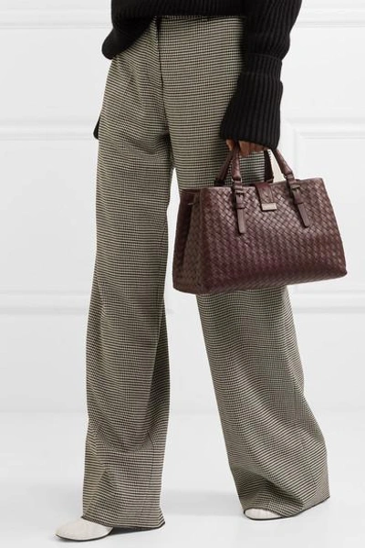 Shop Bottega Veneta Roma Medium Intrecciato Leather Tote In Burgundy