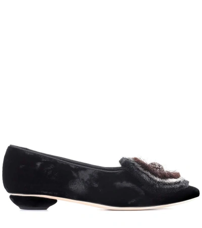 Shop Sanayi313 Zarina Velvet Ballerinas In Black