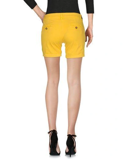 Shop Blauer Shorts In Yellow