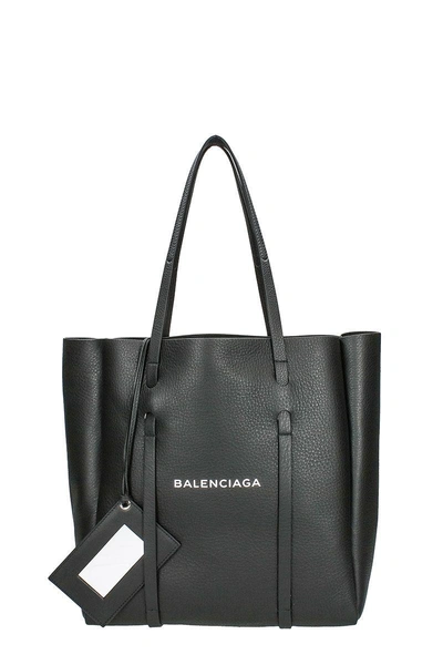 Shop Balenciaga Everyday Tote S Bag In Black