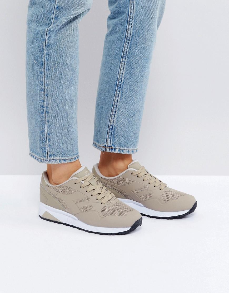 n902 diadora