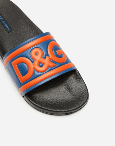 Shop Dolce & Gabbana Slippers In Printed Rubber And Calfskin In Cobalt/orange/black