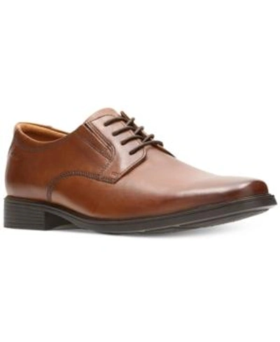 Clarks Collection Men's Tilden Plain-toe Oxford Dress Shoes In Dark Tan Leather