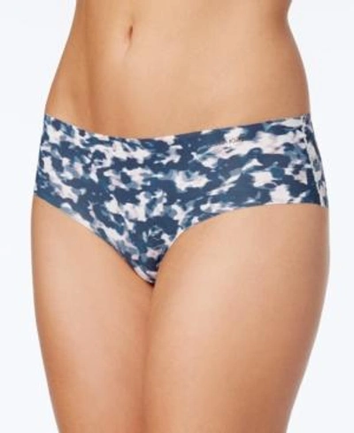 Shop Calvin Klein Invisibles Hipster D3429 In Meserizing Print