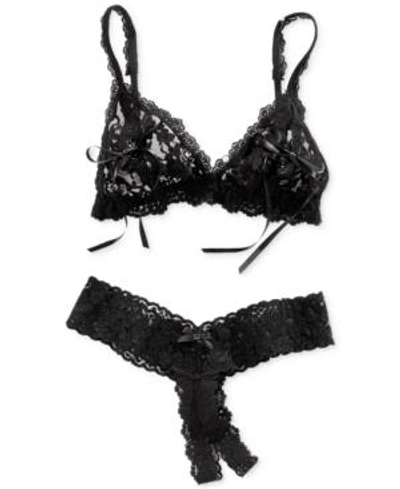 Shop Hanky Panky After Midnight Signature Lace Peek-a-boo Bralette 487831 In Black