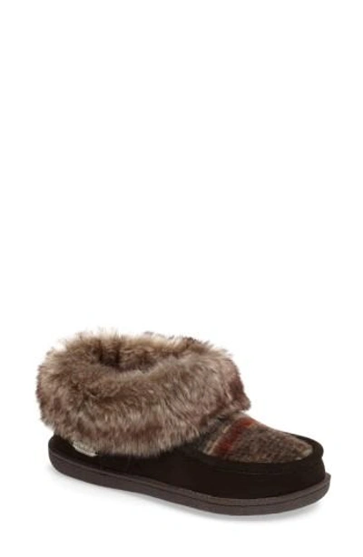 Shop Woolrich Autumn Ridge Slipper Bootie In Java/ Blanket Wool