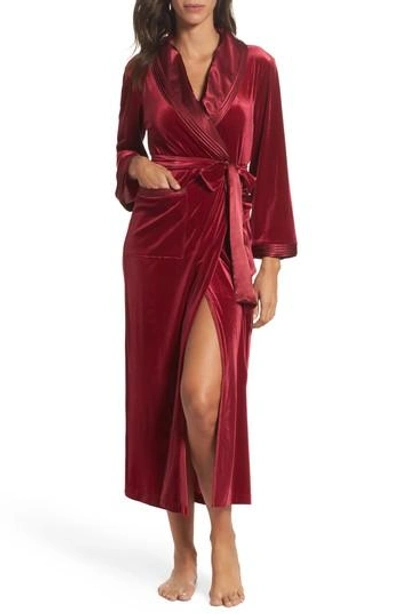 Shop Oscar De La Renta Sleepwear Long Velvet Robe In Burgundy
