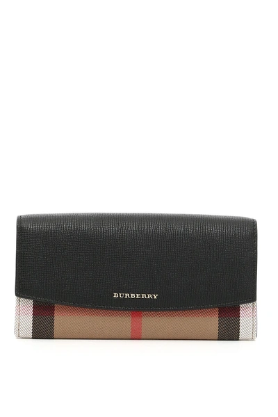 Shop Burberry Porter Wallet In Blackbeige