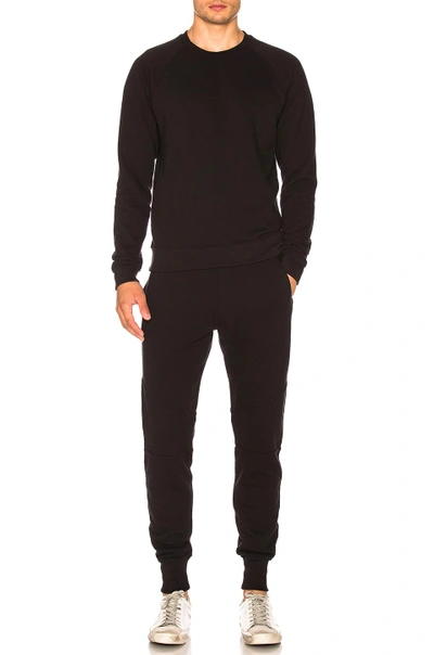 牛角袖圆领运动衫