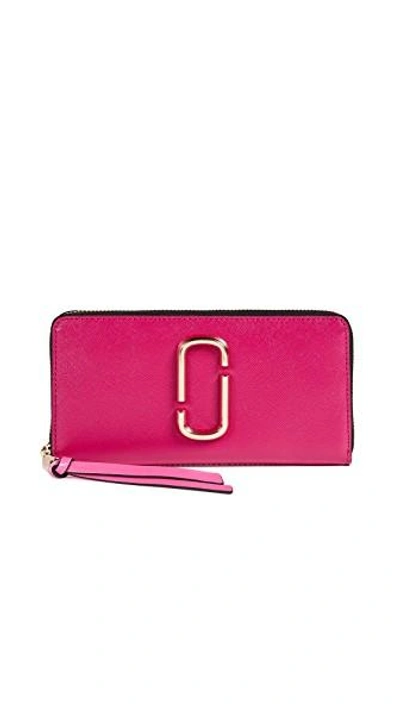 Shop Marc Jacobs Snapshot Standard Continental Wallet In Hibiscus Multi