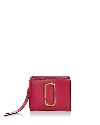 Shop Marc Jacobs Snapshot Mini Leather Wallet In Hibiscus Multi/gold
