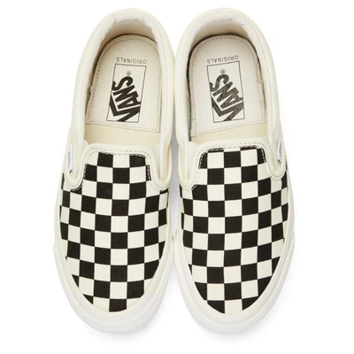 Shop Vans Off-white And Black Checkerboard Og Classic Slip-on Sneakers In Blk/wht Chc