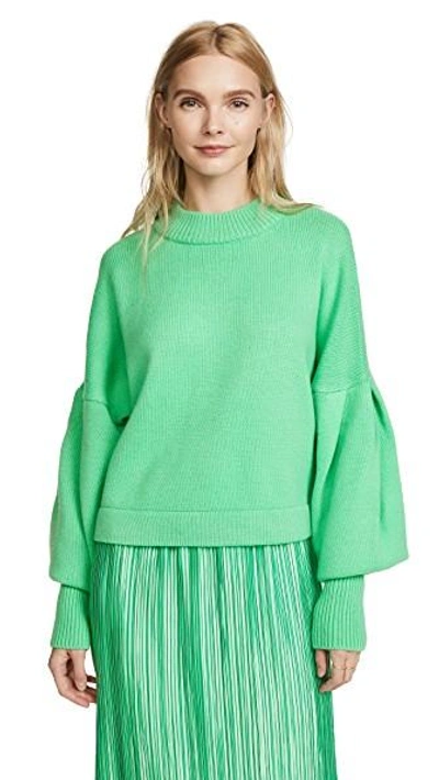 Shop Tibi Pleated Sleeve Cropped Cashmere Pullover In Kelly Green
