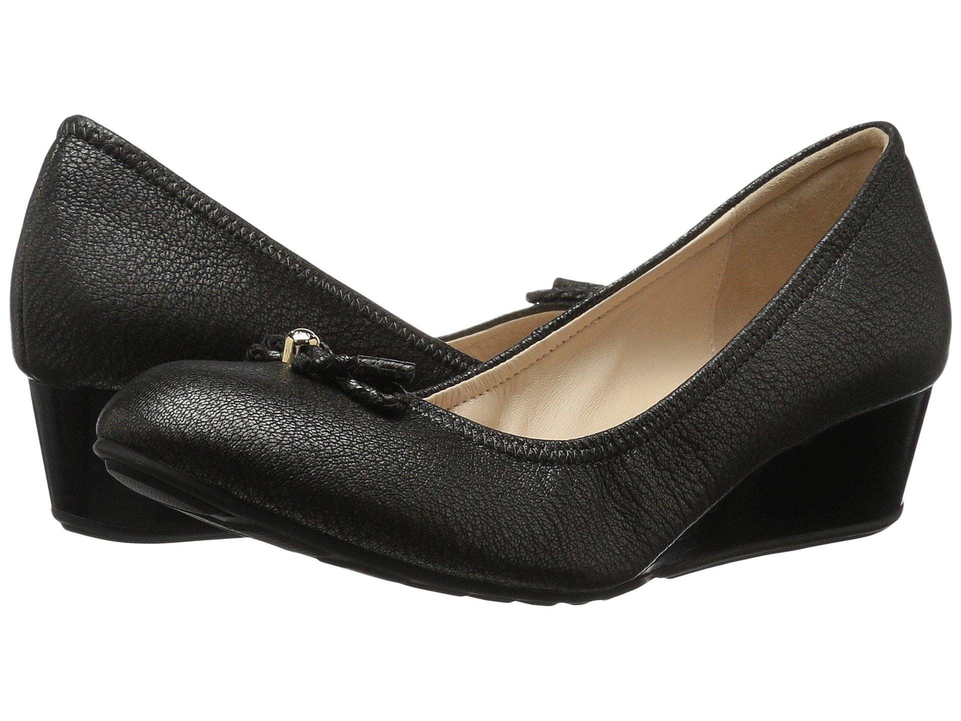 tali grand lace wedge