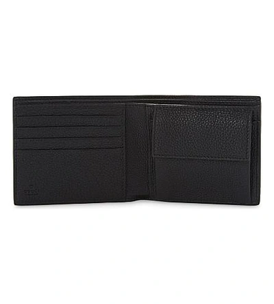Shop Gucci Logo Grained Leather Wallet In Black