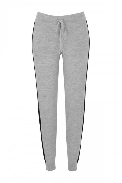 Shop Amanda Wakeley Aldridge Cashmere Joggers In Grey