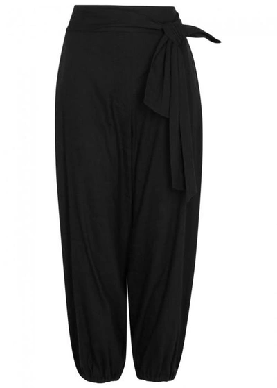 Shop Alice And Olivia Braxton Cropped Linen Blend Trousers In Black