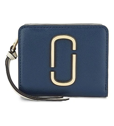 Marc Jacobs Snapshot Mini Compact French Wallet In Black/chianti