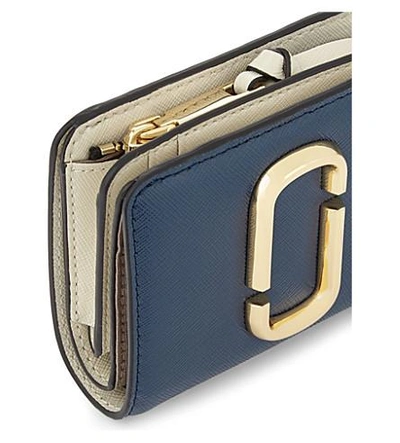 Marc Jacobs Snapshot Mini Compact French Wallet In Black/chianti
