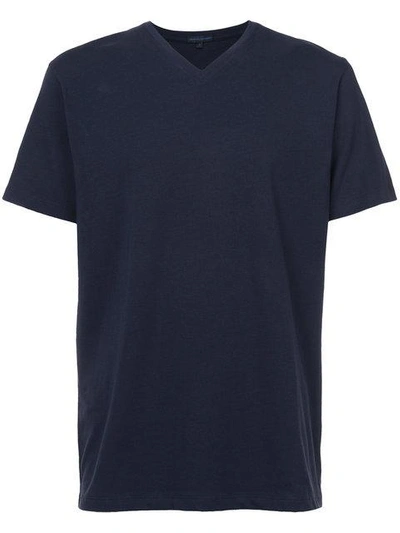 v领T恤