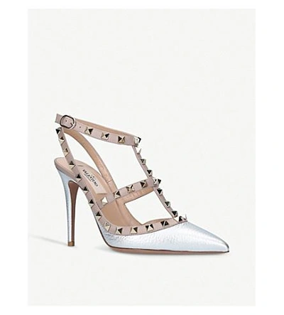 Shop Valentino Rockstud 100 Metallic-leather Courts In Silver Com