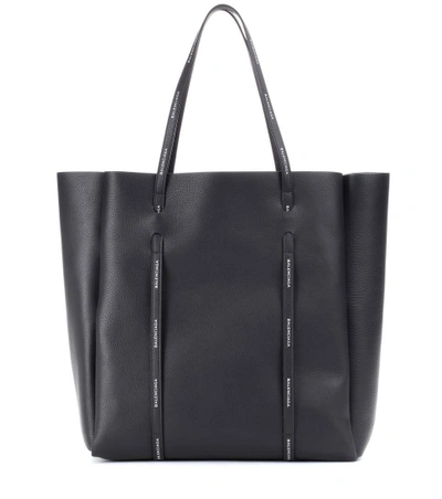Shop Balenciaga Everyday M Leather Tote In Black