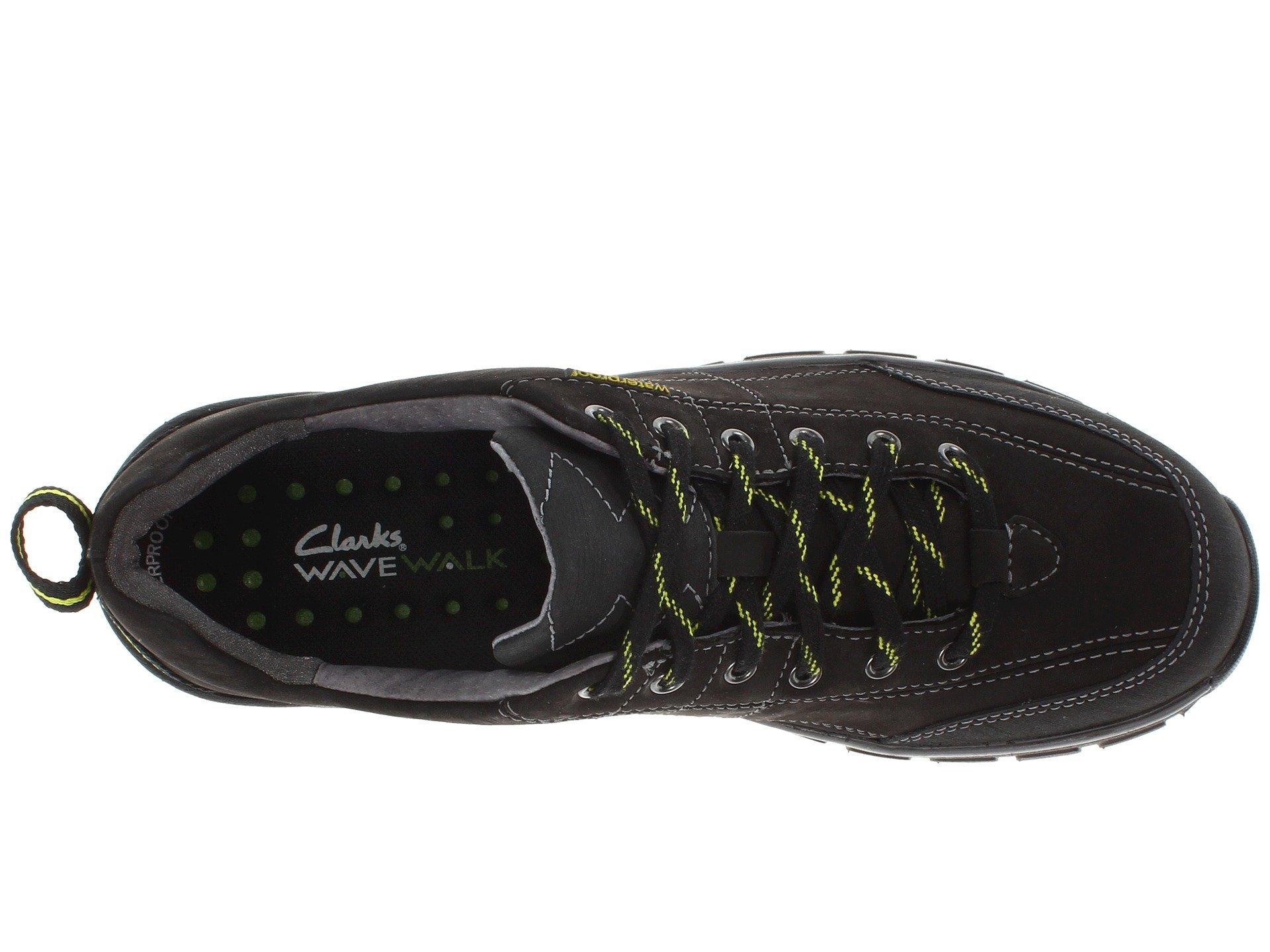 clarks wave trek black