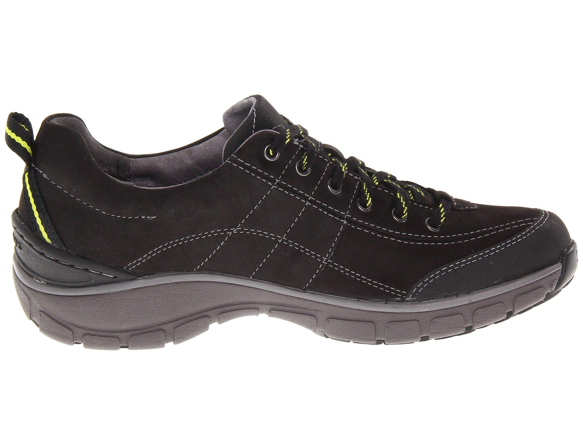 clarks wave trek sale