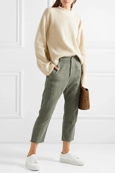 Shop Nili Lotan Luna Cropped Cotton And Linen-blend Twill Pants In Army Green