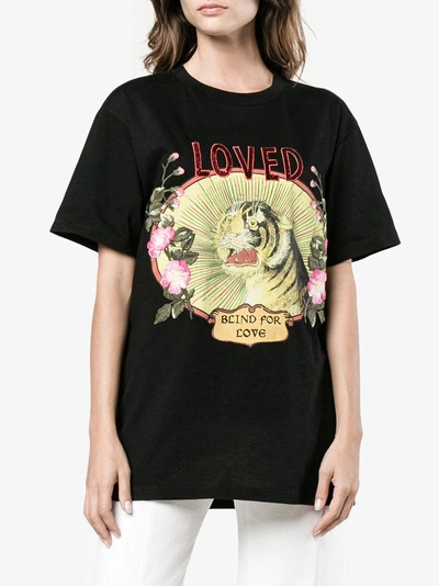 Shop Gucci T-shirt In Cotone Con Stampa Tigre In Black