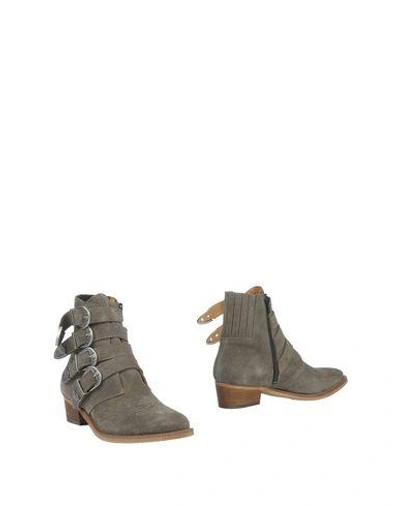 Shop Catarina Martins Ankle Boot In Grey