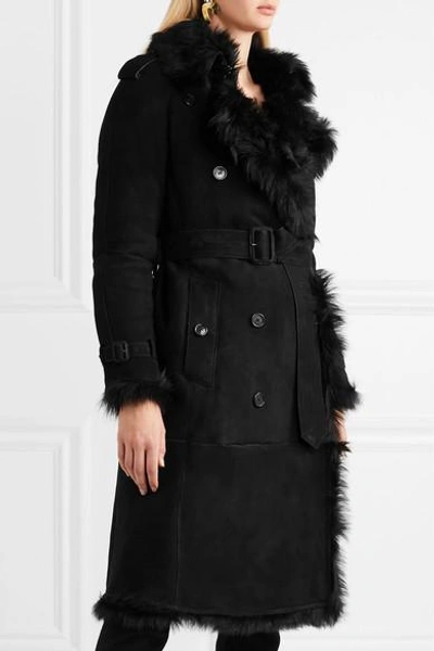 Burberry The Tolladine Shearling Trench Coat In Black | ModeSens