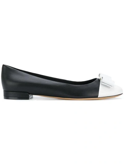 Shop Ferragamo Varina Ballet Flats In Black