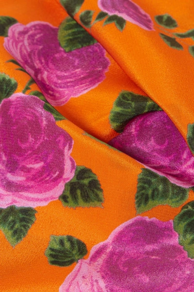 Shop Gucci Fringed Floral-print Silk Scarf In Orange