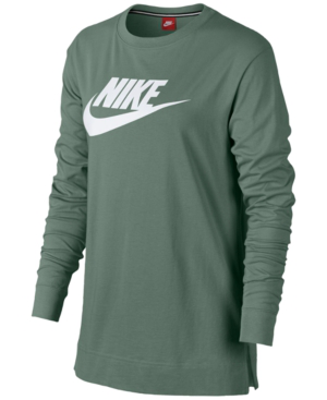 clay green nike shirt