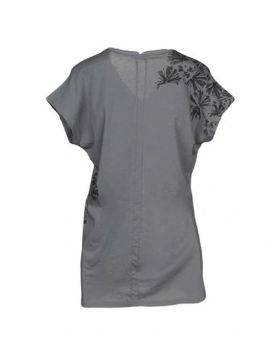 Shop Blauer T-shirt In Grey