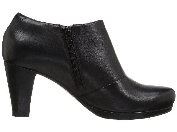 clarks chorus jingle