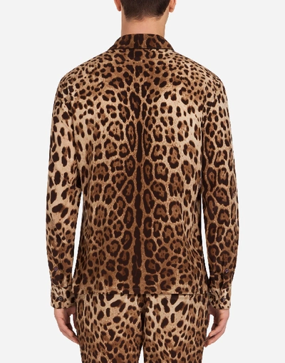 Shop Dolce & Gabbana Pajama Blouse In Printed Silk In Leopard