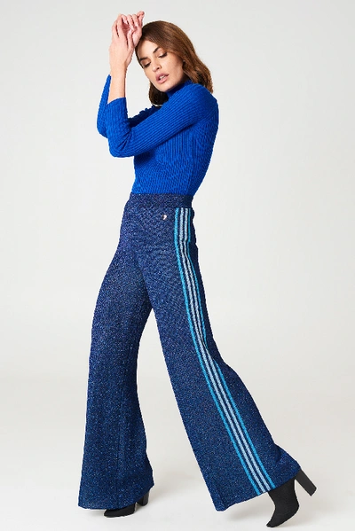 Shop Twinset Pantalone Blu Royal Pants - Blue