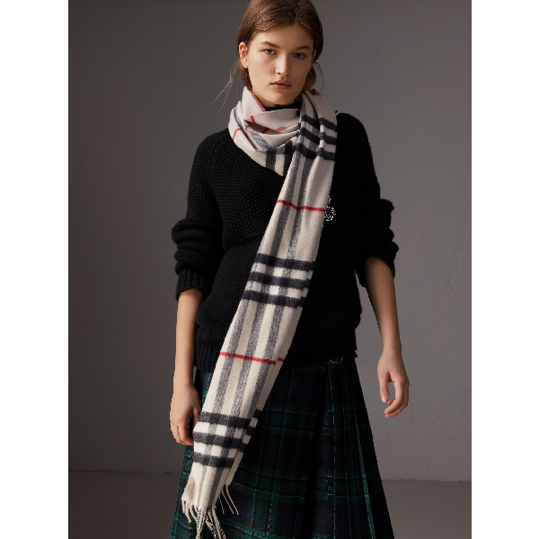 burberry scarf stone