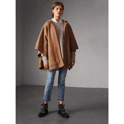 Burberry wool cashmere blend hotsell hooded poncho