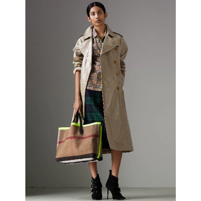 Shop Burberry The Medium Giant Reversible Tote In Canvas And Leather In Black/neon Yellow