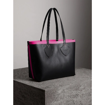 Burberry Medium Reversible Tote in Pink