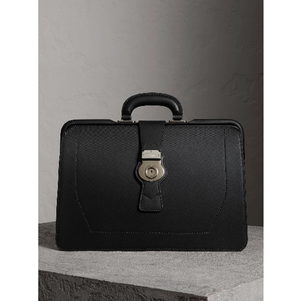 Burberry dk88 doctor's bag hotsell