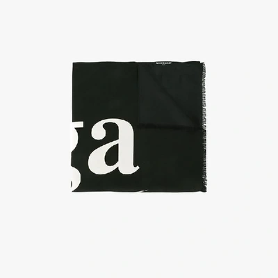 Shop Balenciaga Schal Mit Logo In Black