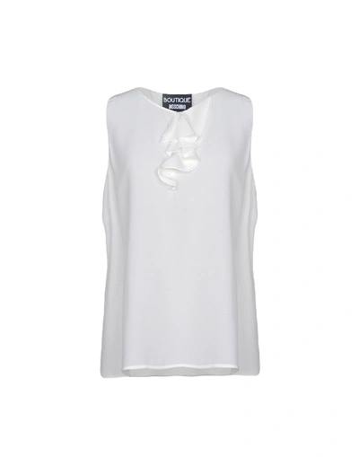 Shop Boutique Moschino Tops In Ivory
