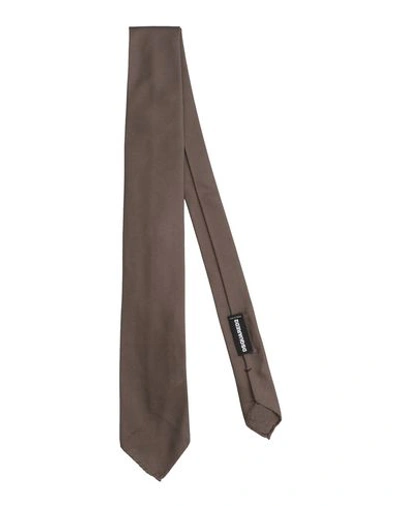 Shop Dsquared2 Tie In Light Brown