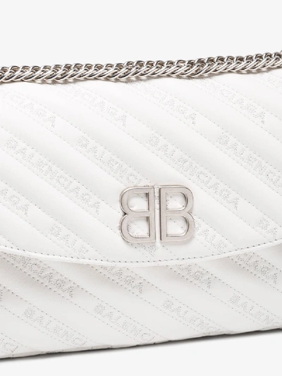 Shop Balenciaga Mittelgrosse 'palladium' Schultertasche In White