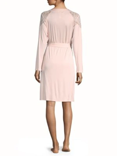 Shop Hanro Fleur Lace-trim Dressing Gown In Rose