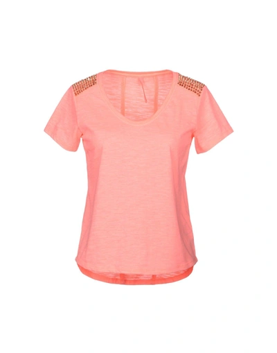 Shop Karen Millen T-shirts In Salmon Pink